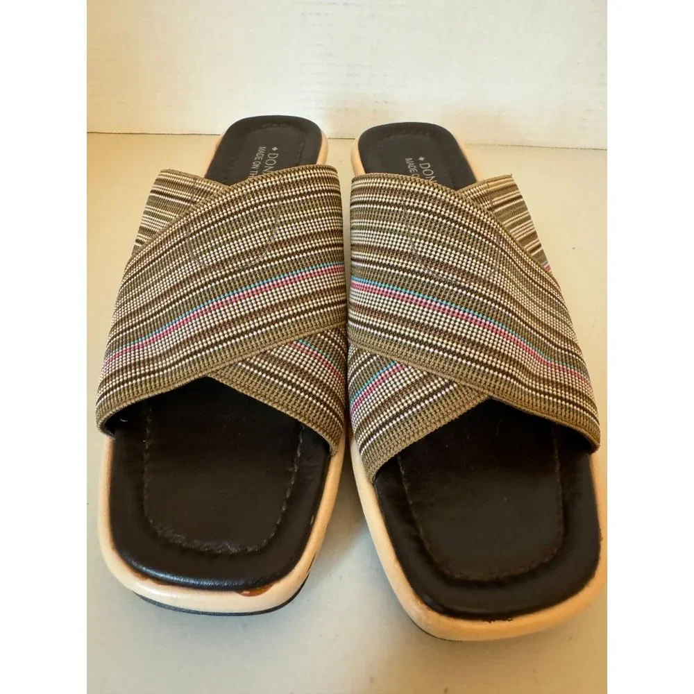Donald Pliner Wedge‎ Slip-On Sandal Shoes Women US 7.5 Striped Comfort Spain